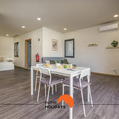 #235 New By Holidays Apartamento *