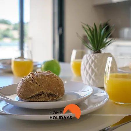 #235 New By Holidays Διαμέρισμα